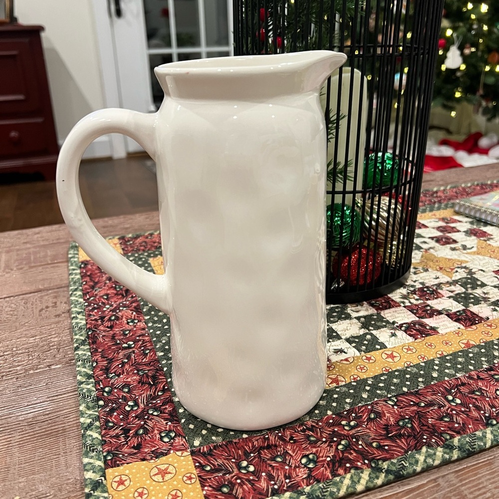 Rae Dunn POUR pitcher - Picture 2 of 7